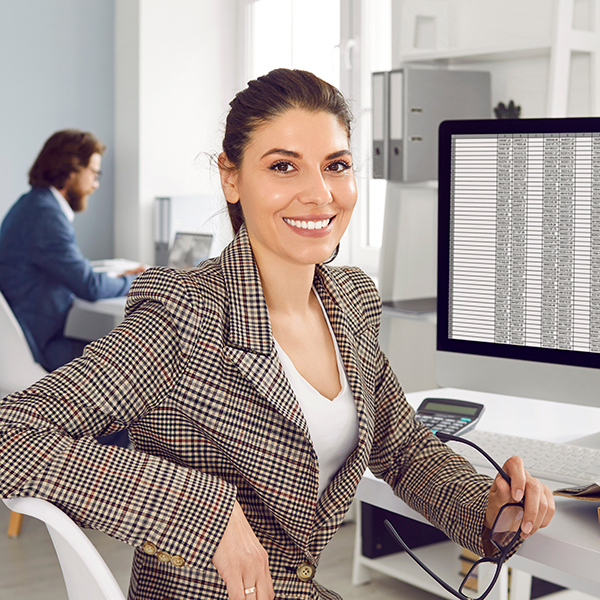 female accountant