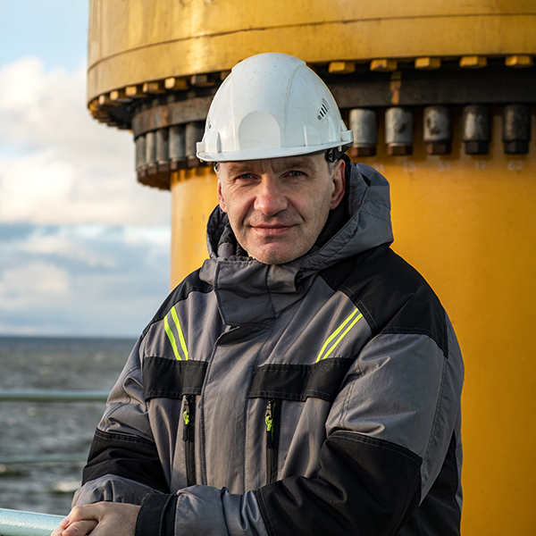 oil rig worker
